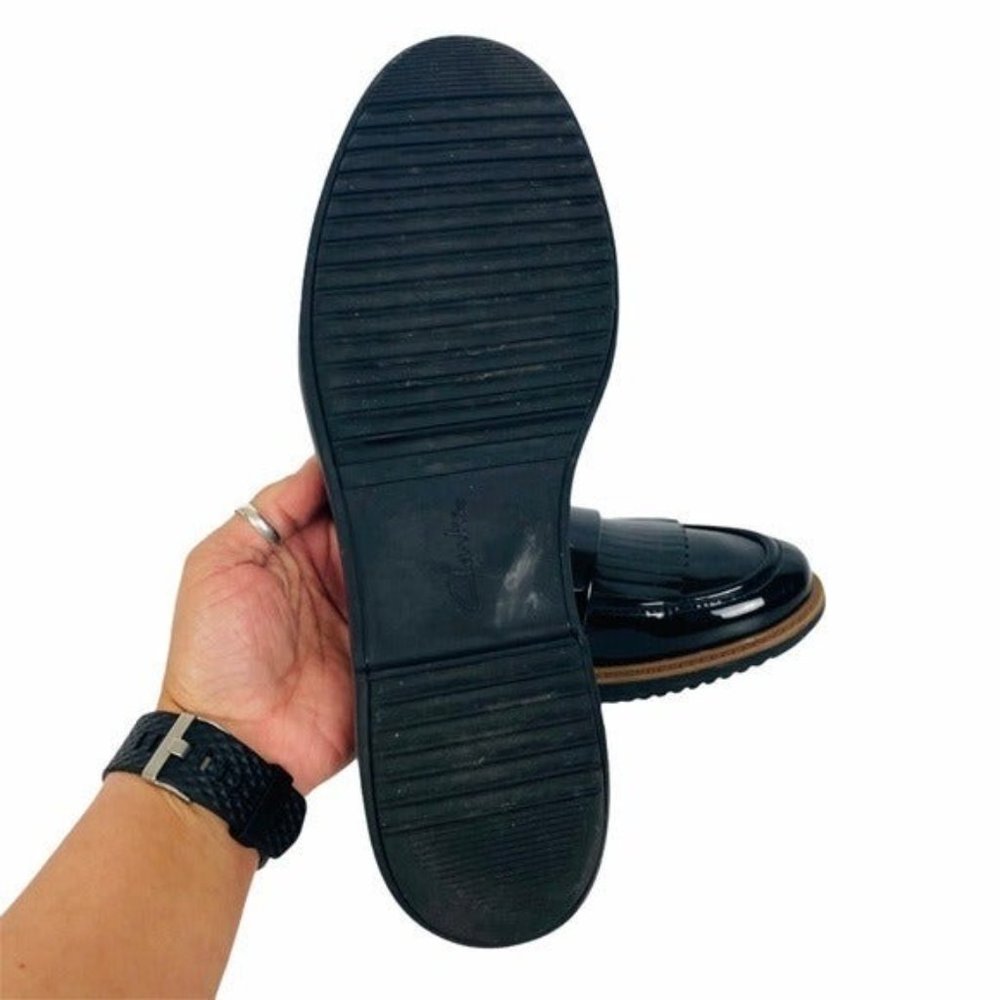Clarks Black Patent Kiltie Loafers with Tan Trim - Picture 8 of 8